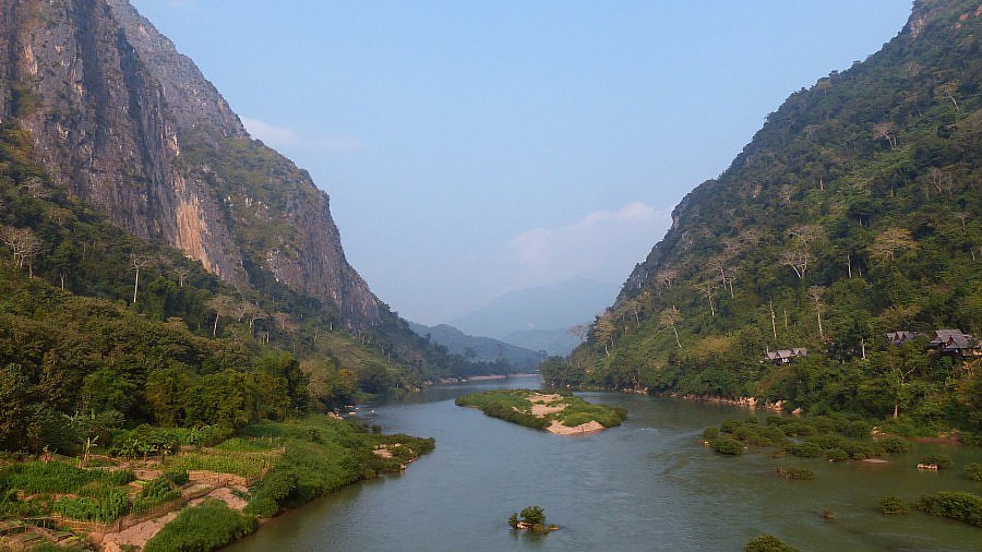 Karstlandschaft und Nam Ou Fluss - Laos - Landschaft