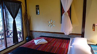 Zimmer im Mandalay Ou Resort - Laos - Schlafen und Essen