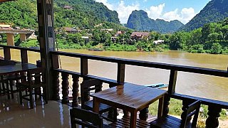 Arthrith Guesthouse in Nong Khiaw in Laos - Laos - Schlafen und Essen
