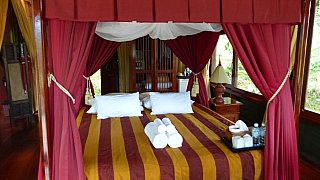 Zimmer im Elephant Village Resort bei Luang Prabang - Laos - Schlafen und Essen