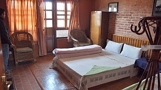 Doppelzimmer im Shiva Guesthouse - Kathmandu-Tal: Essen & Schlafen