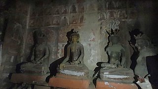 Andachtsraum im Mentsi Lakhang - Nepal - Mustang 2024 - Land und Leute