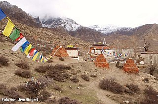Lo Gekar Kloster in Upper Mustang in Nepal - Nepal - Mustang - verbotenes K&ouml;nigreich 1993 & 97