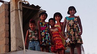 Neugierige Kinder - Sri Lanka - Land und Leute