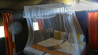 Schlafraum im Safari-Zelt - Sri Lanka - Essen und Schlafen