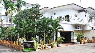 Geen Grass Hotel in Jaffna - Sri Lanka - Essen und Schlafen
