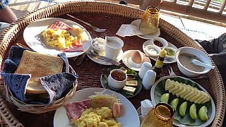 Lecker Fr&uuml;hst&uuml;ck in der Lanjia Lodge - Nordthailand - Essen und Schlafen