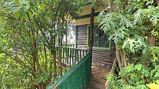 Bungalow im Ruhija Community Rest Camp - Uganda - Schlafen und Essen