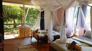 Zimmer im Via Via G&auml;stehaus in Entebbe - Uganda - Schlafen und Essen