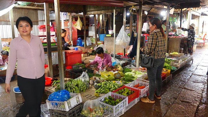 Markt in einem Dorf unterwegs - Kambodscha - Land und Leute