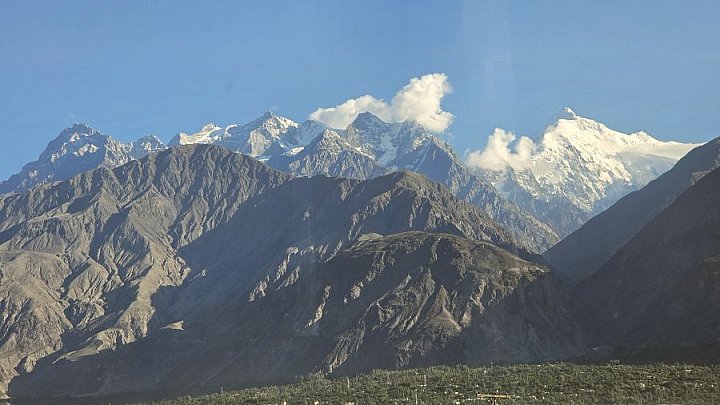Blick von Gilgit aus - Nord-Pakistan: Landschaft