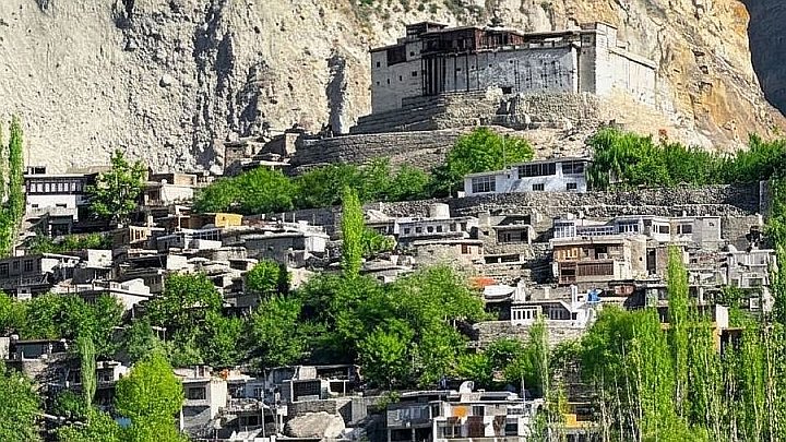 Altstadt unterhalb des Baltit Fort - Nord-Pakistan: Sehenswürdigkeiten