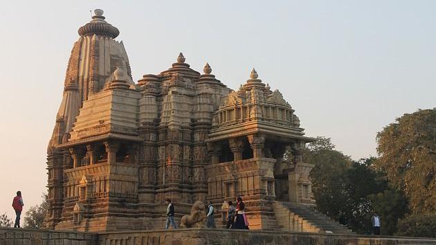 Indien20 Madhya Pradesh Khajuraho erotische Tempel 630x354